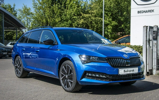 Skoda Superb cena 177900 przebieg: 5, rok produkcji 2024 z Borne Sulinowo małe 379